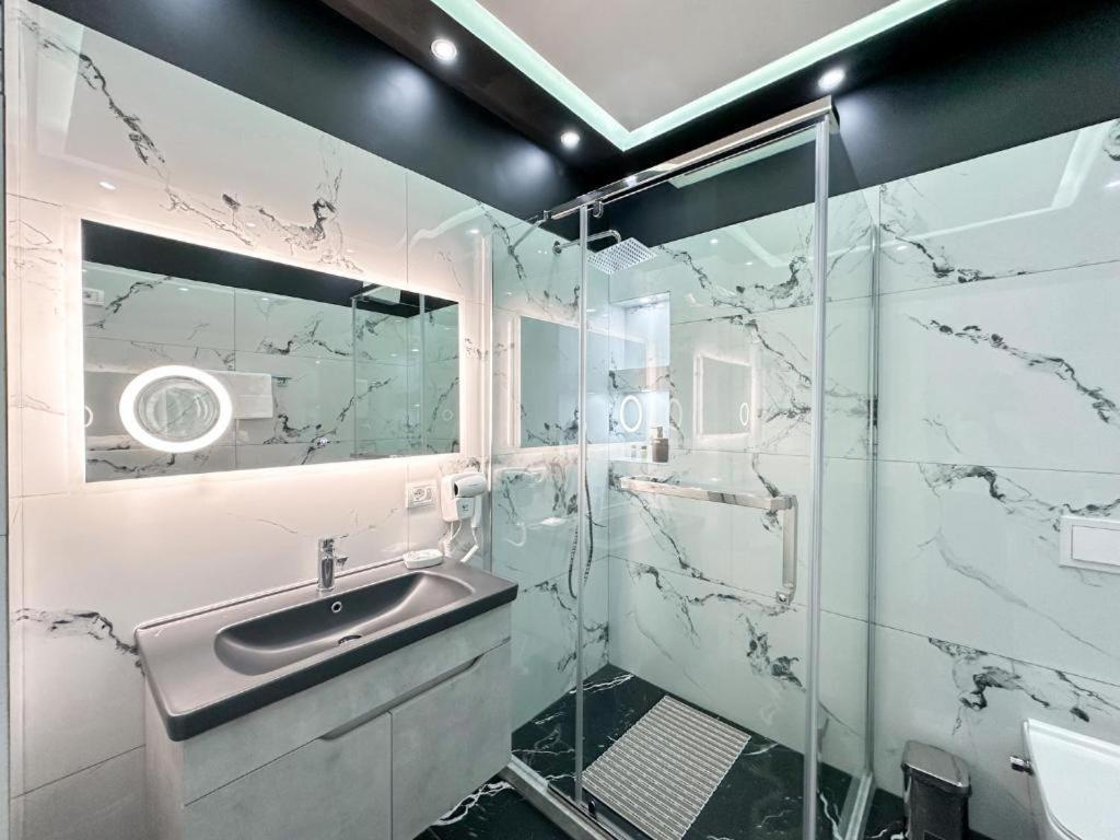 Vila88 Ad Apartment